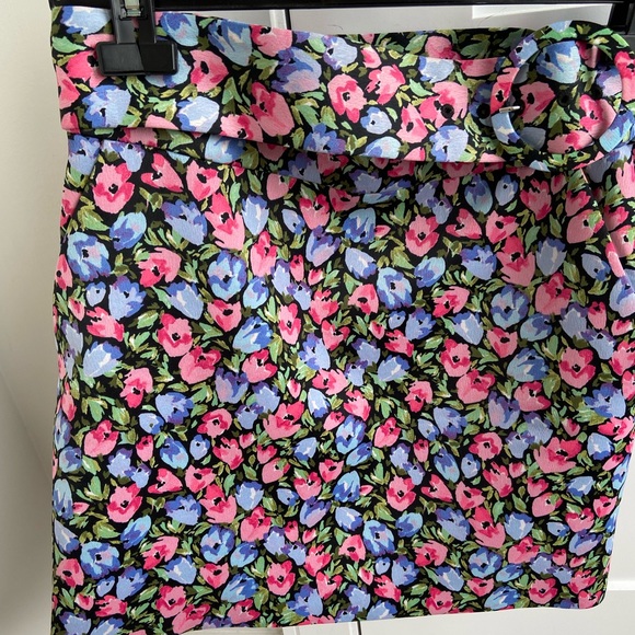 Brand New Zara Mini Skirt - Picture 1 of 3